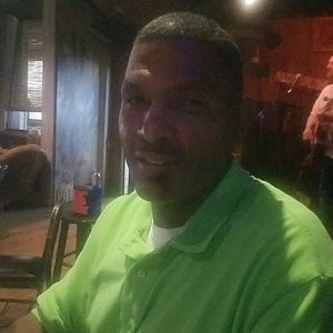 Meet your Posher, Derrick